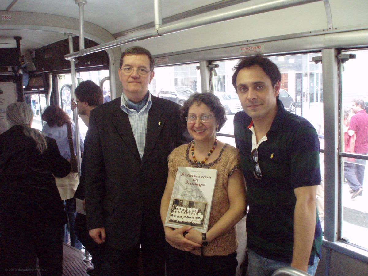 Lina Pennisi e Milo Julini con l’attore Matteo Brancaleoni.